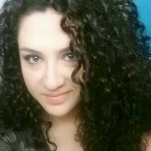 Meet your Posher, Christine - Picture 1 of 1